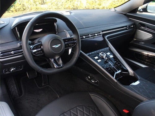 ASTON MARTIN DB12 4.0 V8