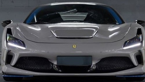 FERRARI F8 Tributo 