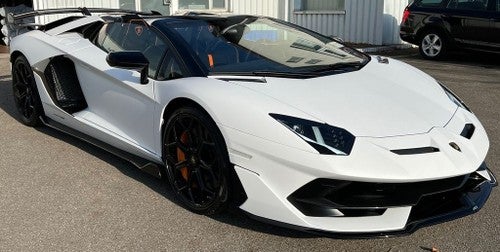 LAMBORGHINI Aventador Roadster SVJ