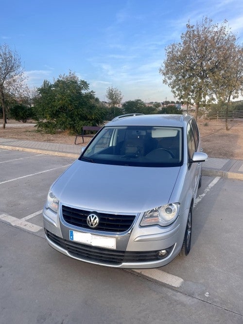 VOLKSWAGEN Touran 1.9TDI Traveller 105