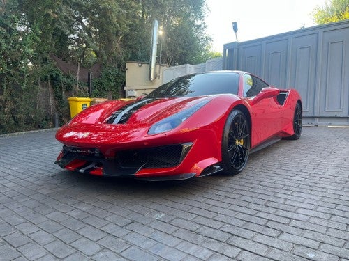 FERRARI 488 Pista