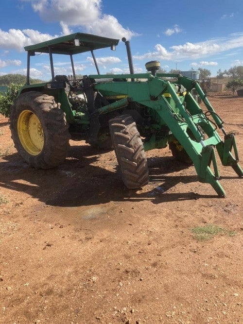 John Deere 2850 