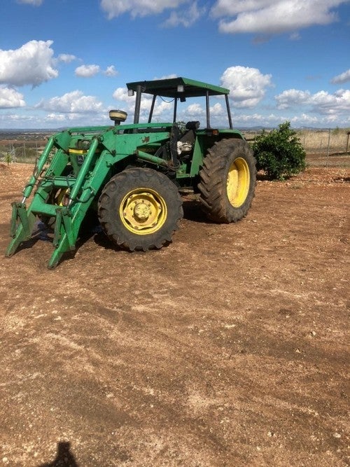 John Deere 2850