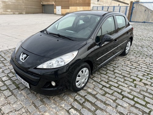 PEUGEOT 207 1.4HDI Confort