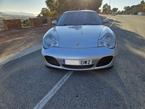 PORSCHE 911 Carrera 4 S