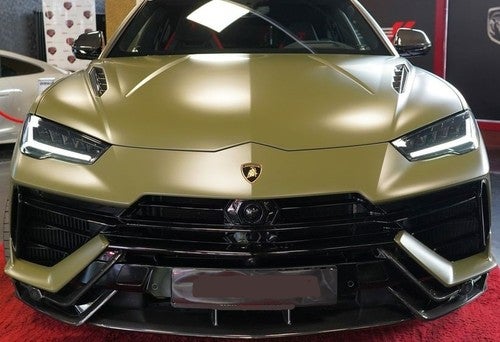 LAMBORGHINI Urus Performante