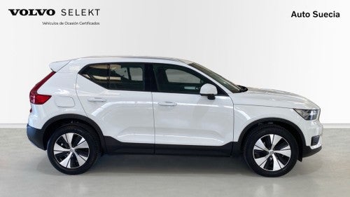 VOLVO XC40 T3 Momentum Pro