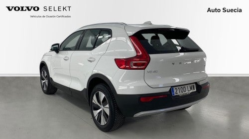 VOLVO XC40 T3 Momentum Pro