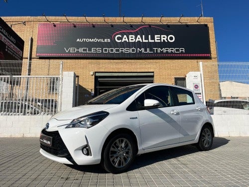 TOYOTA Yaris 100H 1.5 Active Tech