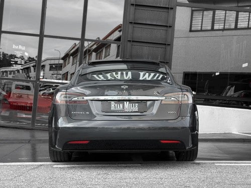 TESLA Model S 100D