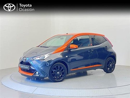 TOYOTA Aygo 70 x-play x-shift