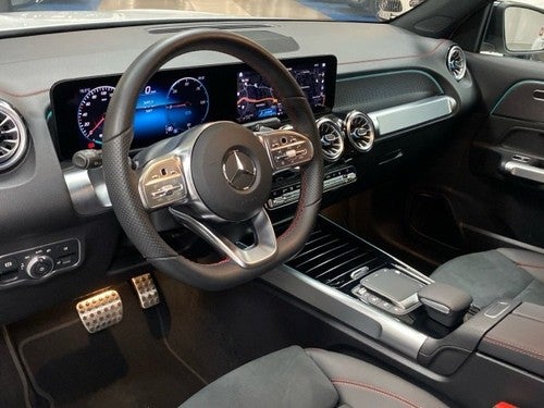 MERCEDES-BENZ EQB EQB 300 4MATIC