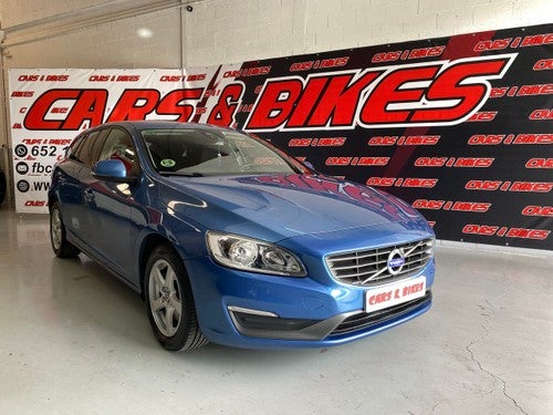 VOLVO V60 D3 Momentum 150