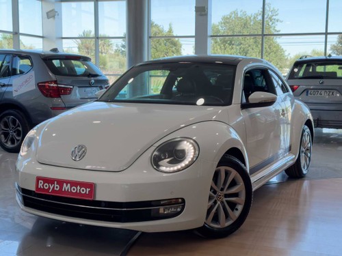 VOLKSWAGEN Beetle 1.6TDI Beetlemanía 105