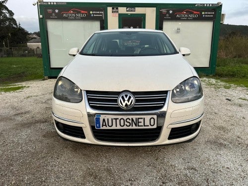 VOLKSWAGEN Jetta 1.9TDI Highline Bluemotion