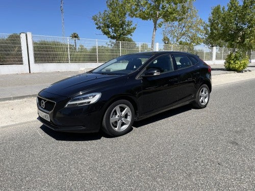 VOLVO V40 D2 Momentum 120