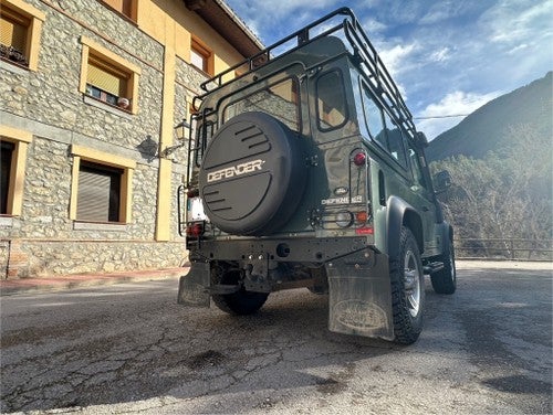 LAND-ROVER Defender 90 SW SE