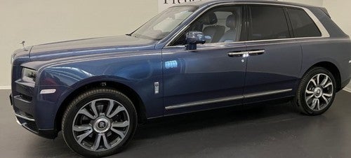 ROLLS-ROYCE Cullinan 