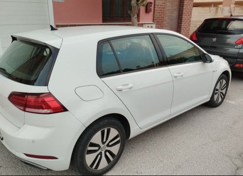 VOLKSWAGEN Golf e-Golf ePower