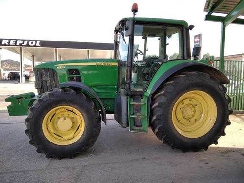 John Deere 6930 