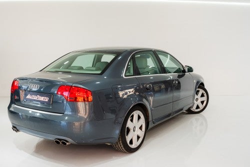 AUDI A4 S4 4.2 V8 quattro Tiptronic