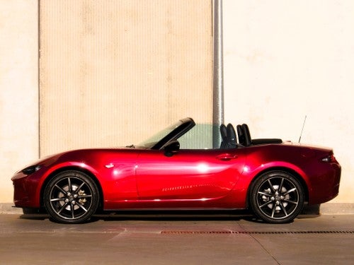 MAZDA MX-5 ST 2.0 Skyactiv-G i-Stop i-Eloop Zenith Sport