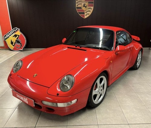 PORSCHE 911 Turbo (993)