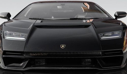 LAMBORGHINI Countach LPI 800-4