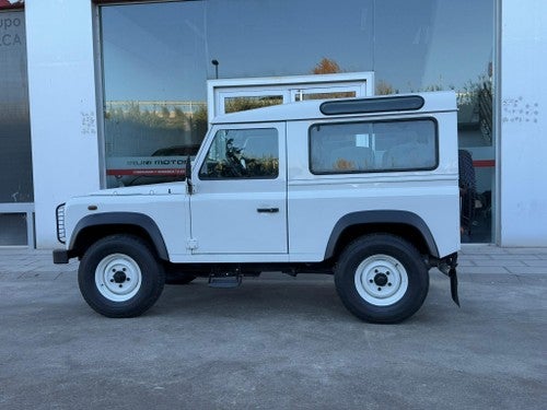 LAND-ROVER Defender 90 2.5Td5 SW SE