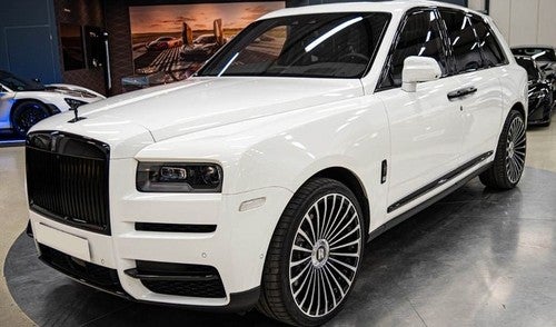 ROLLS-ROYCE Cullinan 