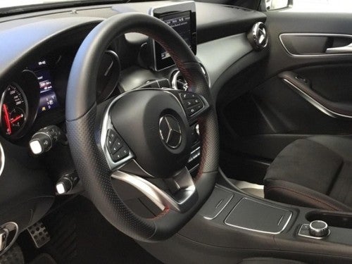 Mercedes Benz Clase GLA 200 CDI / d AMG Line