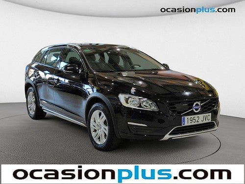 VOLVO V60 Cross Country 2.0 D3 Momentum Auto