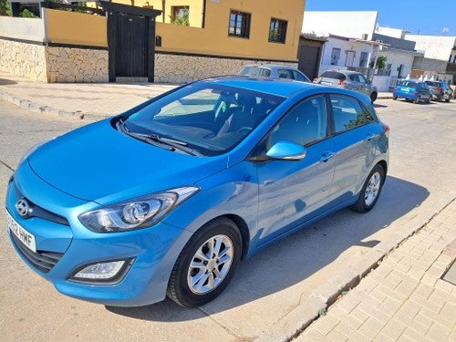 HYUNDAI i30 1.4 City S