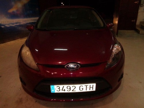 FORD Fiesta 1.4 Titanium