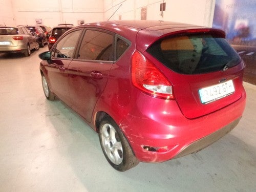 FORD Fiesta 1.4 Titanium