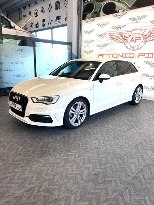 AUDI A3 Sportback 1.6TDI CD S line edition