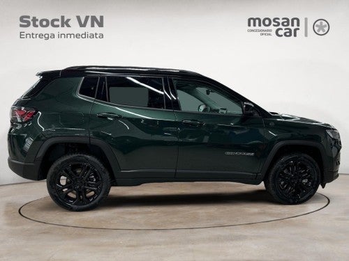 JEEP COMPASS 1.3 PHEV 240 AT6 NORTH STAR TECHO LL18 NEGRA