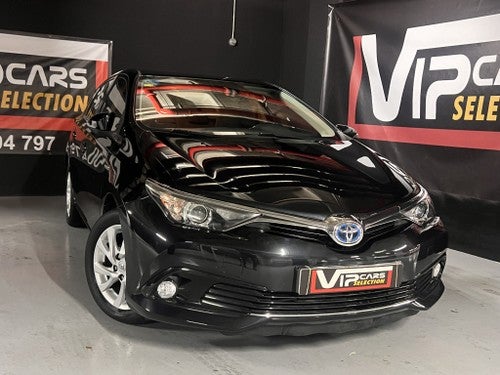 TOYOTA Auris Touring Sports hybrid 140H Advance