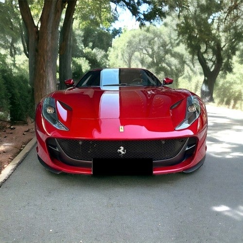 FERRARI 812 Superfast