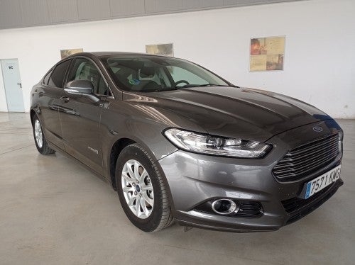 FORD Mondeo Sedán 2.0 HEV Titanium