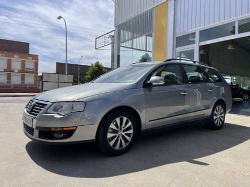 VOLKSWAGEN Passat Variant 2.0TDI CR Edition Plus DSG