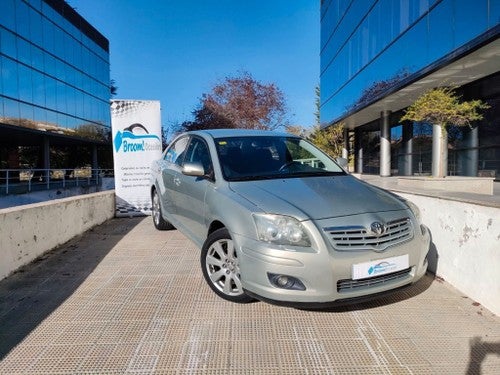 TOYOTA Avensis 2.0D-4D Sol