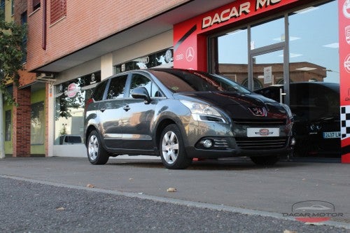 PEUGEOT 5008 1.6HDI Sport Pack CMP