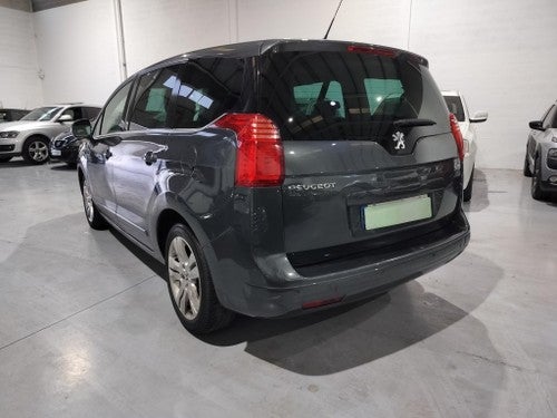 PEUGEOT 5008 2.0HDI Premium