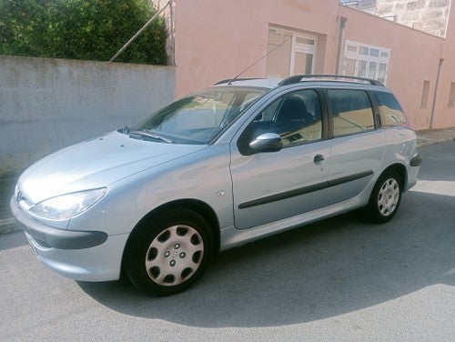 PEUGEOT 206 1.4HDI E-Music