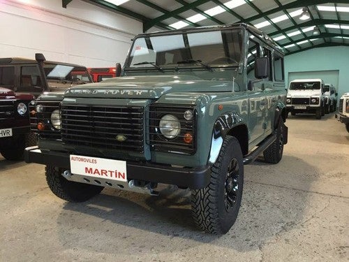 LAND-ROVER Defender 110 SW E