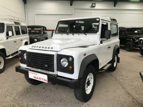 LAND-ROVER Defender 90 SW SE