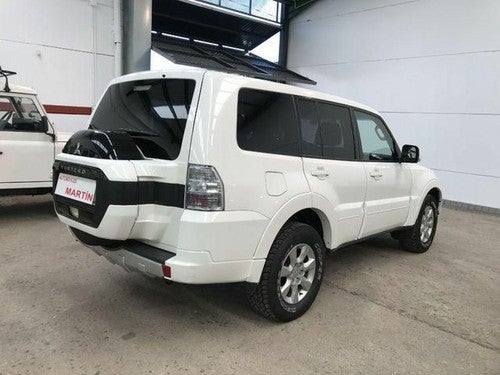 Mitsubishi Montero Montero 3.2DI-D Spirit 5AT 190