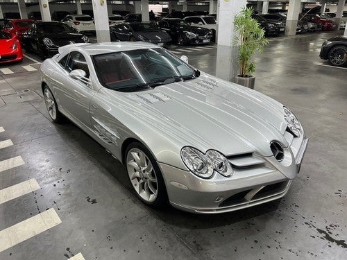 MERCEDES-BENZ SLR McLaren -