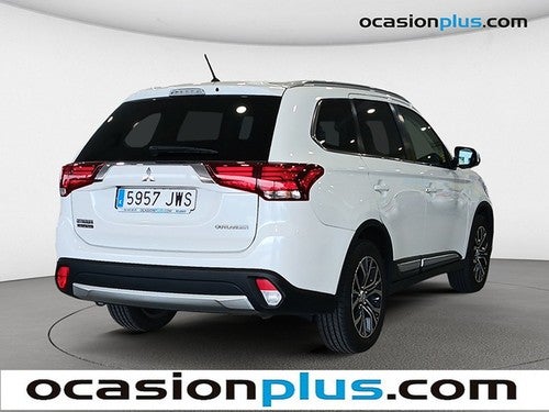 MITSUBISHI Outlander 220 DI-D Motion 2WD 5 Plazas